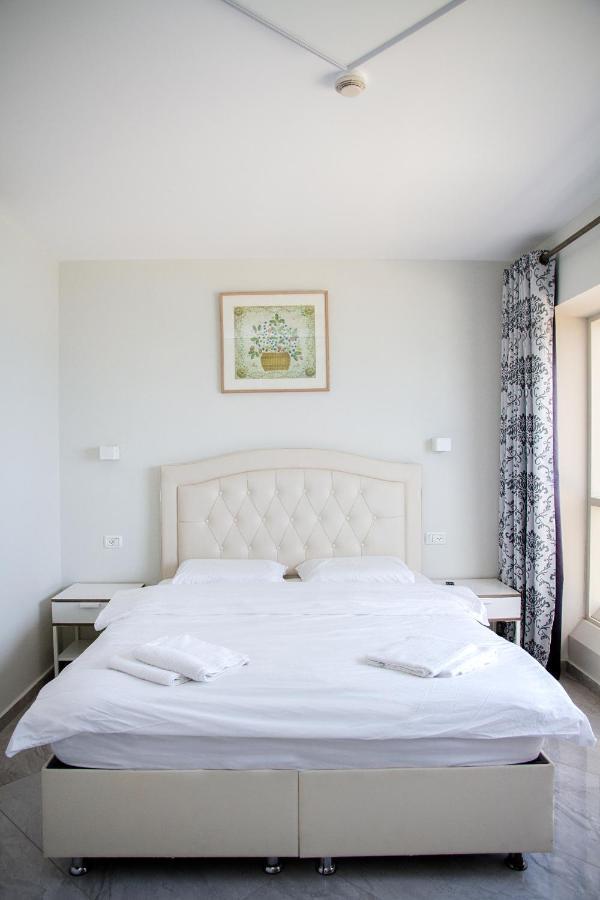 Apartments4You Leonardo 11 Bat Yam Exterior photo