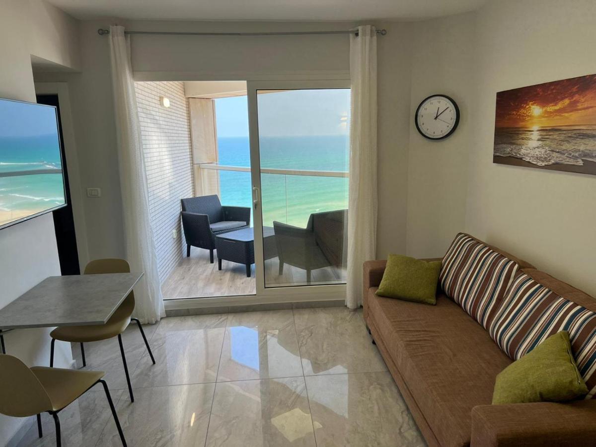 Apartments4You Leonardo 11 Bat Yam Exterior photo